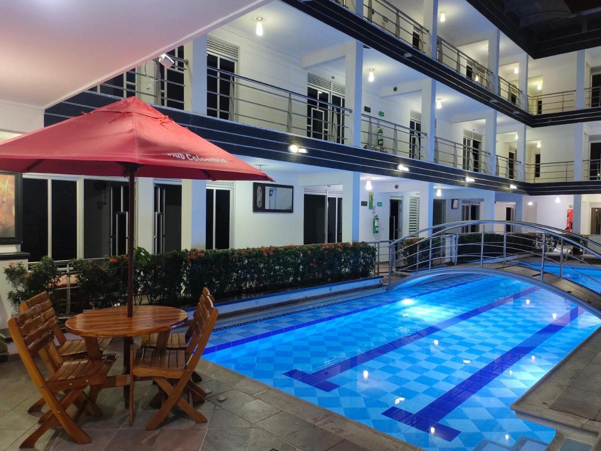 Confort Plaza Hotel Villavicencio Exterior foto